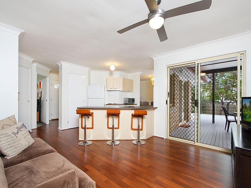 4 Sundar Crescent, Tanah Merah QLD 4128