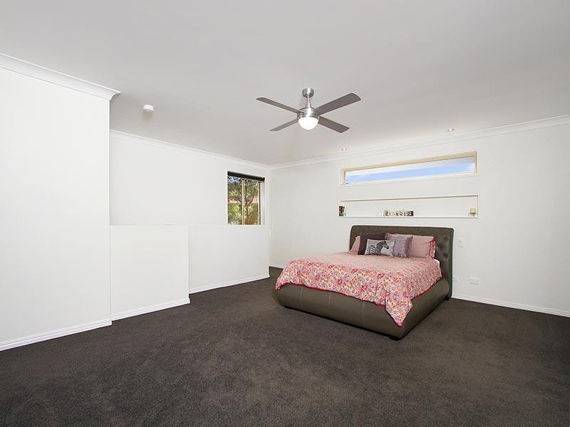 4 Sundar Crescent, Tanah Merah QLD 4128