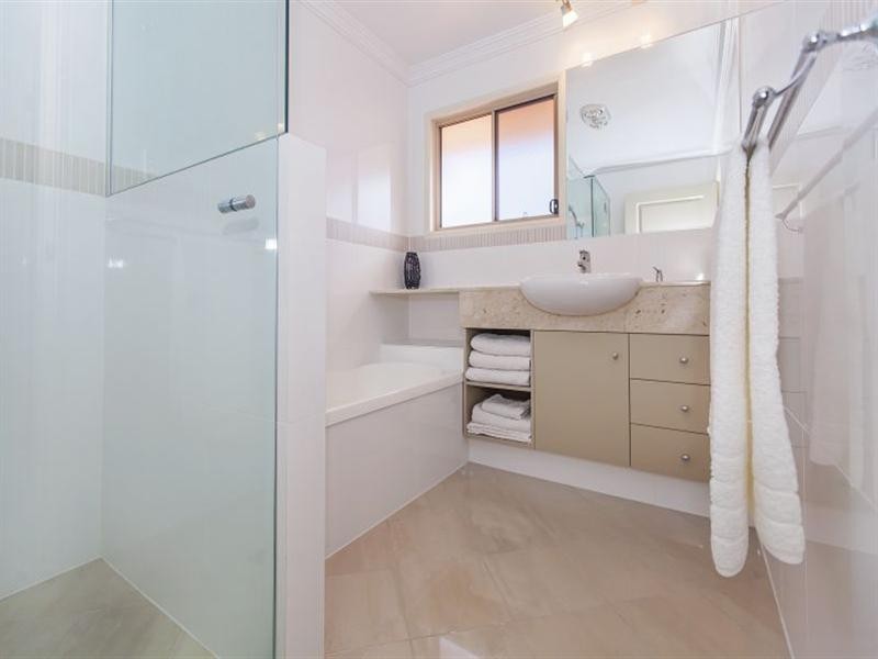 407 Springwood Road, Springwood QLD 4127