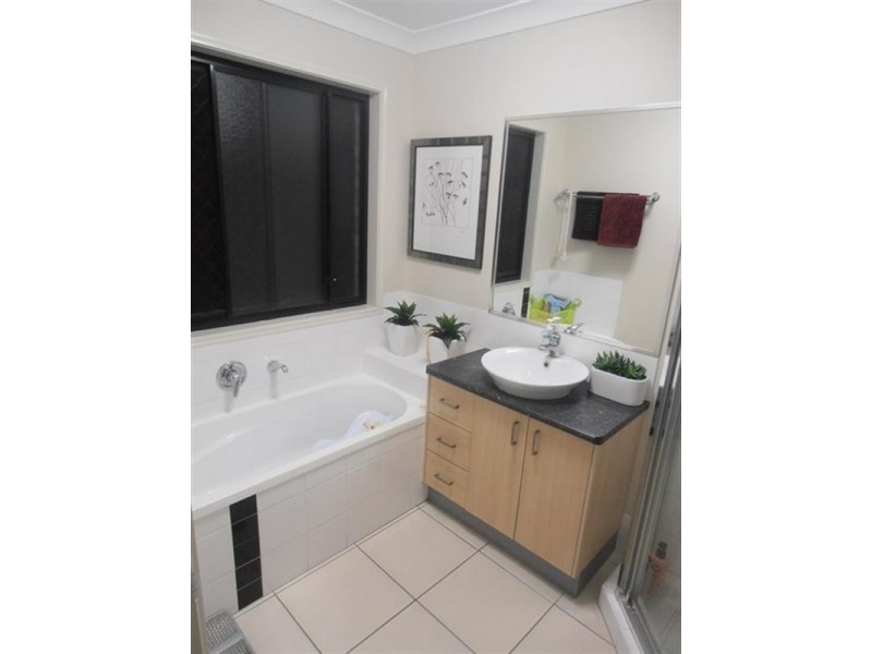 12 Shelley Avenue, Mount Warren Park QLD 4207