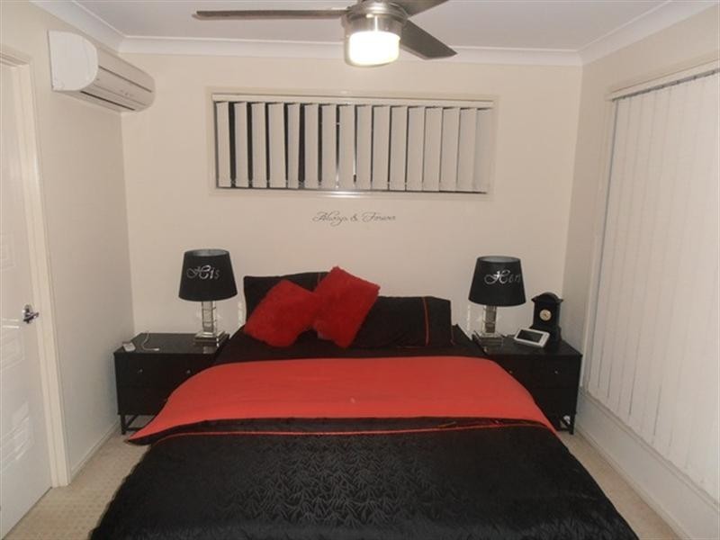 12 Shelley Avenue, Mount Warren Park QLD 4207