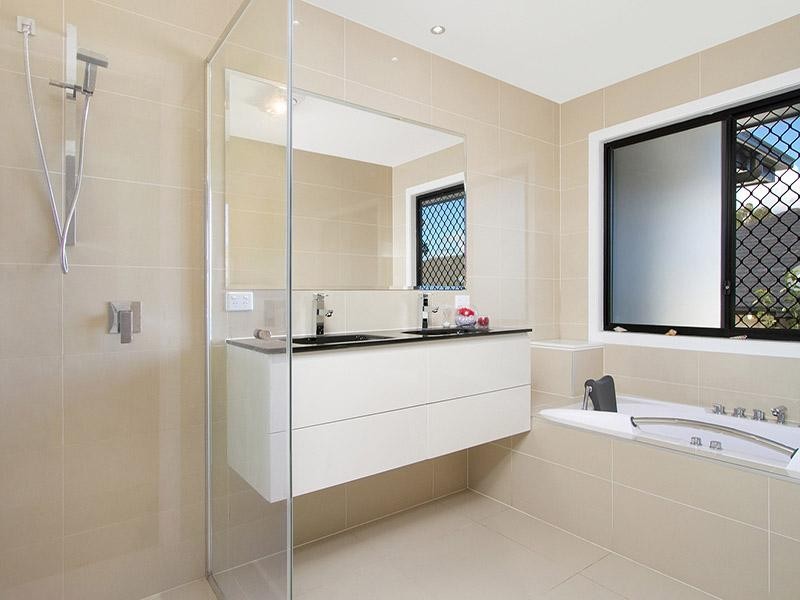 92 Shailer Road, Shailer Park QLD 4128