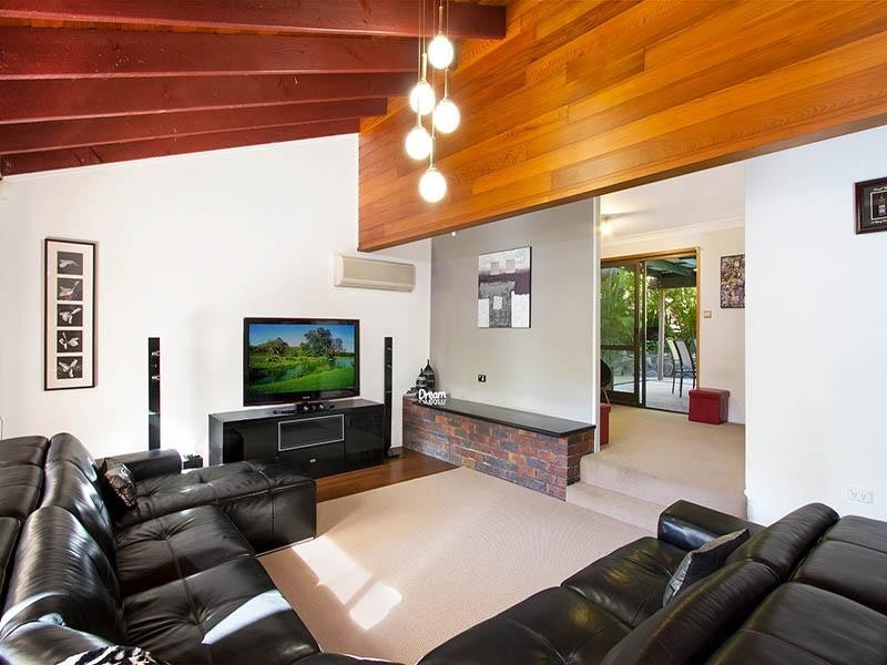 35 Narcamus Crescent, Shailer Park QLD 4128