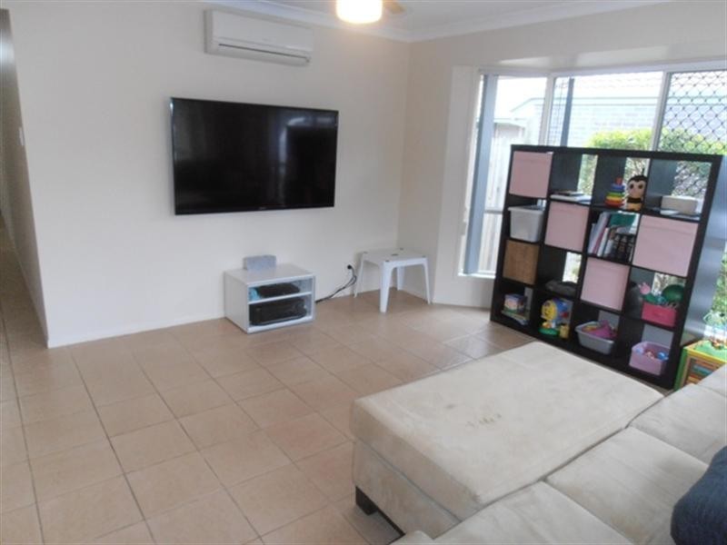 17 Lansdown Road, Waterford West QLD 4133