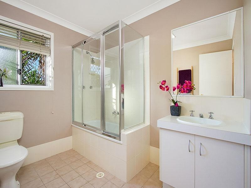 32 Batehaven Street, Loganholme QLD 4129