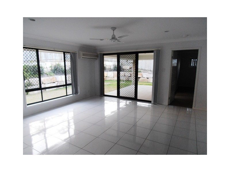 5 Lindsay Court, Cornubia QLD 4130