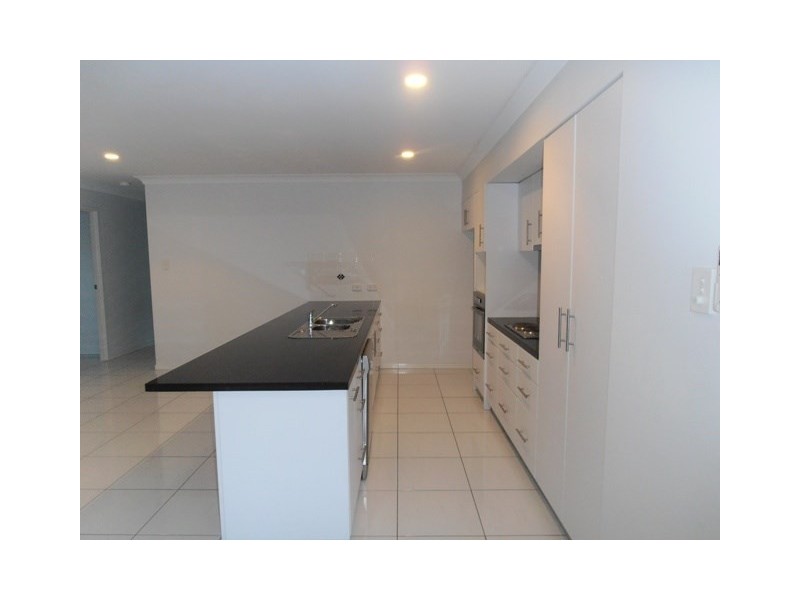 5 Lindsay Court, Cornubia QLD 4130