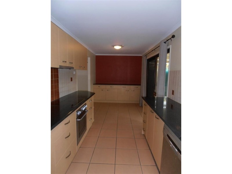 8 Teak Street, Shailer Park QLD 4128