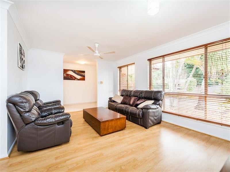 86 Edenlea Drive, Meadowbrook QLD 4131
