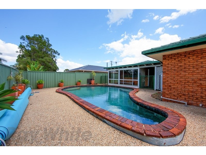 65 Brentwood Drive, Daisy Hill QLD 4127