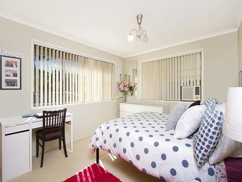 18 Adelong Road, Shailer Park QLD 4128