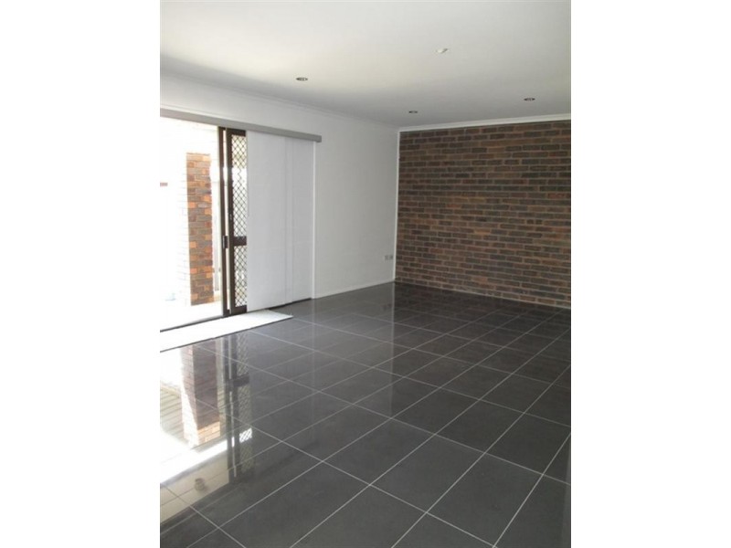 2/130 Bryants Road, Shailer Park QLD 4128
