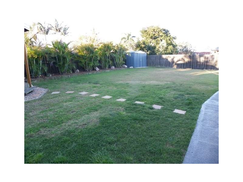 22 Tekam Crescent, Tanah Merah QLD 4128