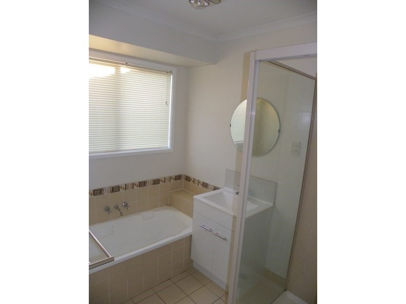 22 Tekam Crescent, Tanah Merah QLD 4128