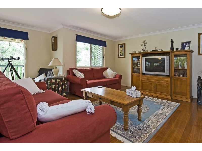 25 Bayview Drive, Tanah Merah QLD 4128