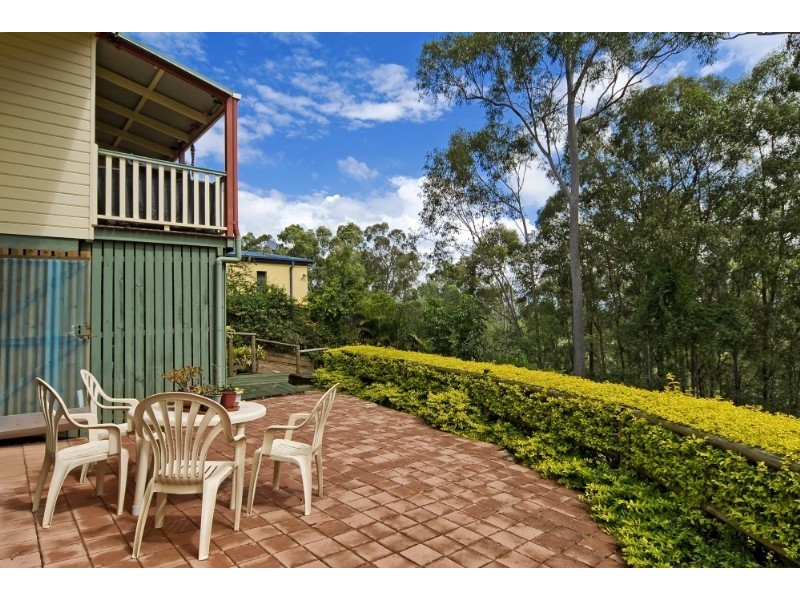 25 Bayview Drive, Tanah Merah QLD 4128