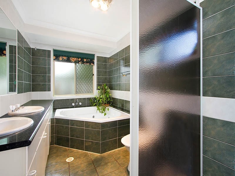 3 Pelewan Court, Tanah Merah QLD 4128