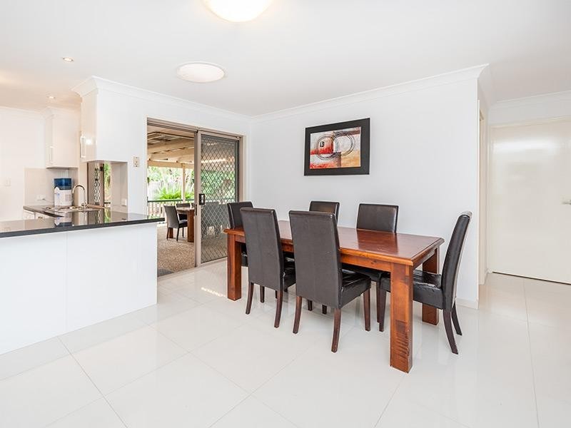 86 Edenlea Drive, Meadowbrook QLD 4131