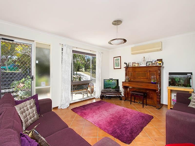 30 Oxley Circuit, Daisy Hill QLD 4127