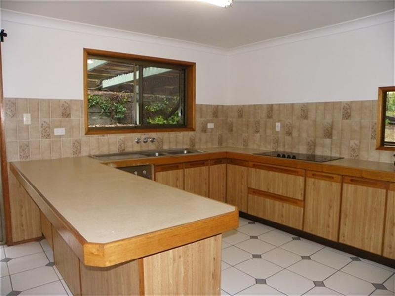 10 Celandine Street, Shailer Park QLD 4128