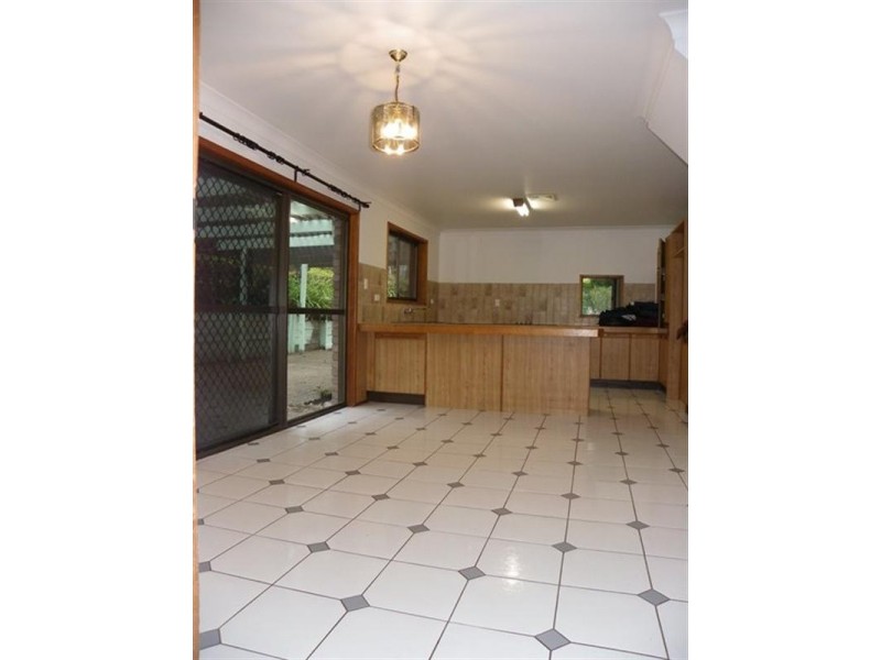 10 Celandine Street, Shailer Park QLD 4128