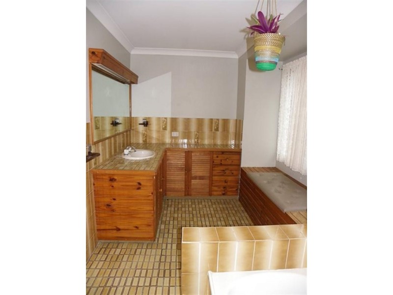 10 Celandine Street, Shailer Park QLD 4128