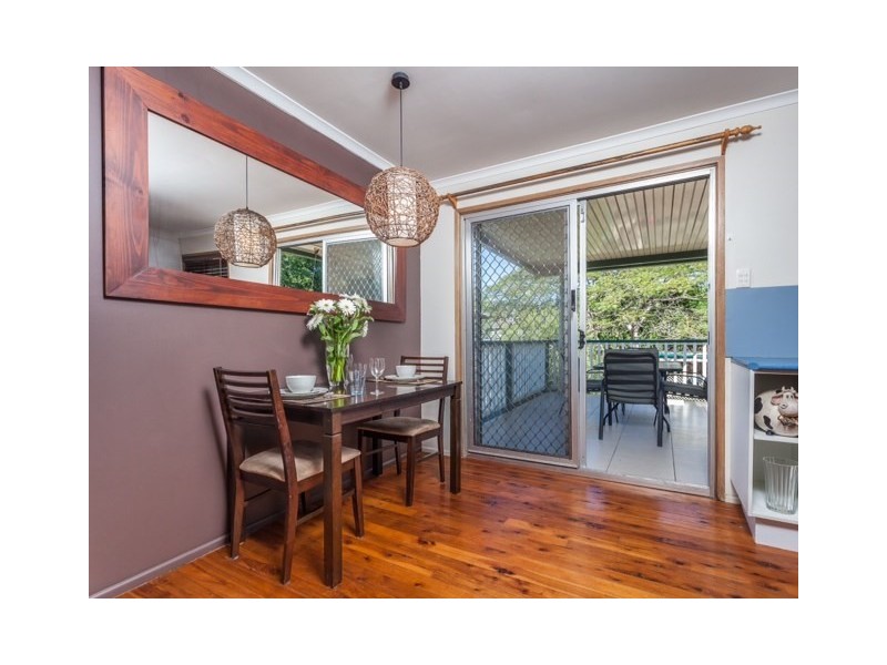 8 Dewar Drive, Loganholme QLD 4129