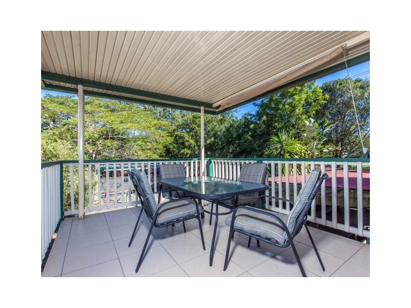 8 Dewar Drive, Loganholme QLD 4129