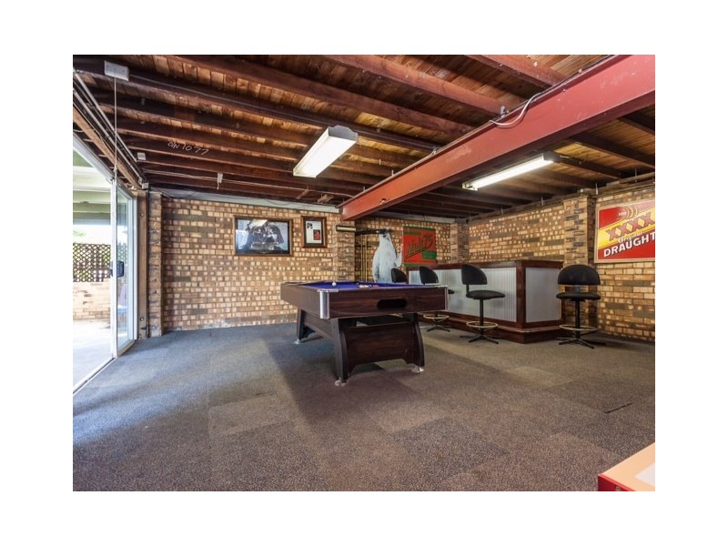 8 Dewar Drive, Loganholme QLD 4129