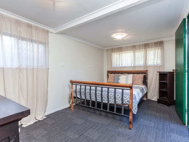 8 Dewar Drive, Loganholme QLD 4129