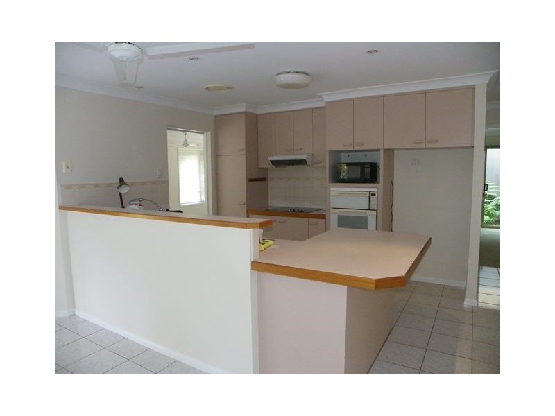 13 Pointer Court, Shailer Park QLD 4128