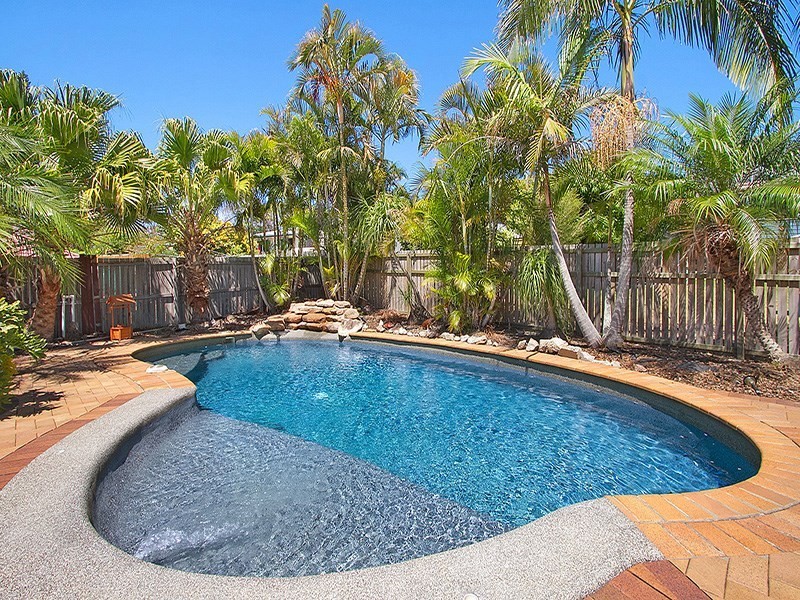 11 Wood Close, Loganholme QLD 4129