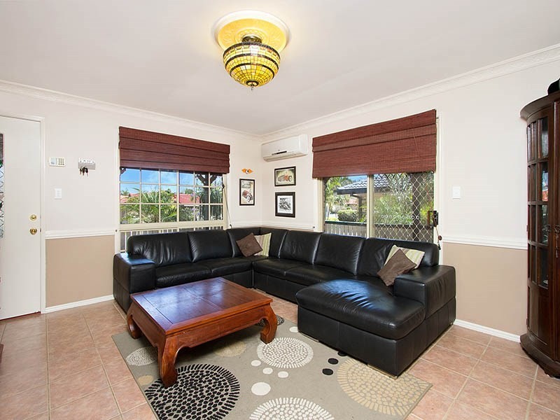 6 Tekam Crescent, Tanah Merah QLD 4128