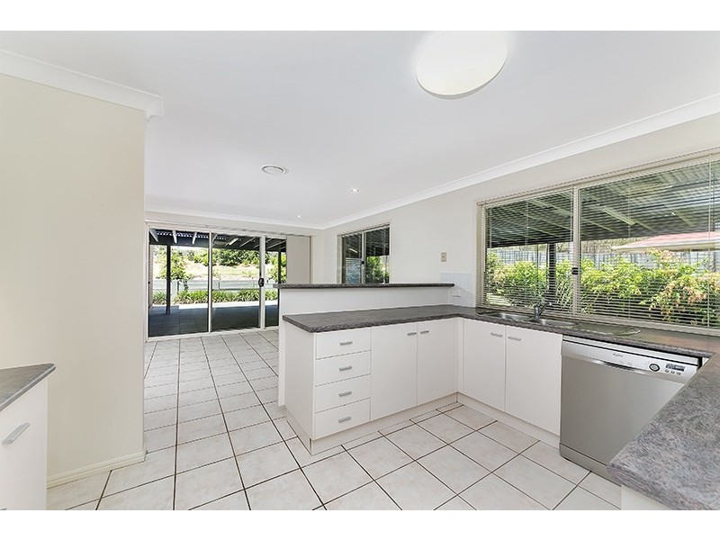 80 Kununurra Crescent, Shailer Park QLD 4128