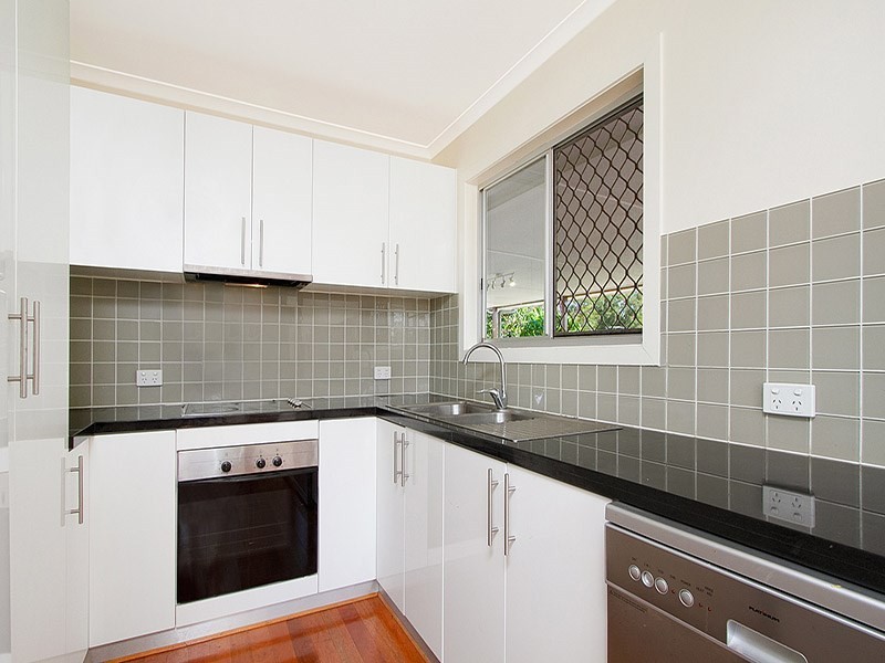 11 Shane Street, Shailer Park QLD 4128