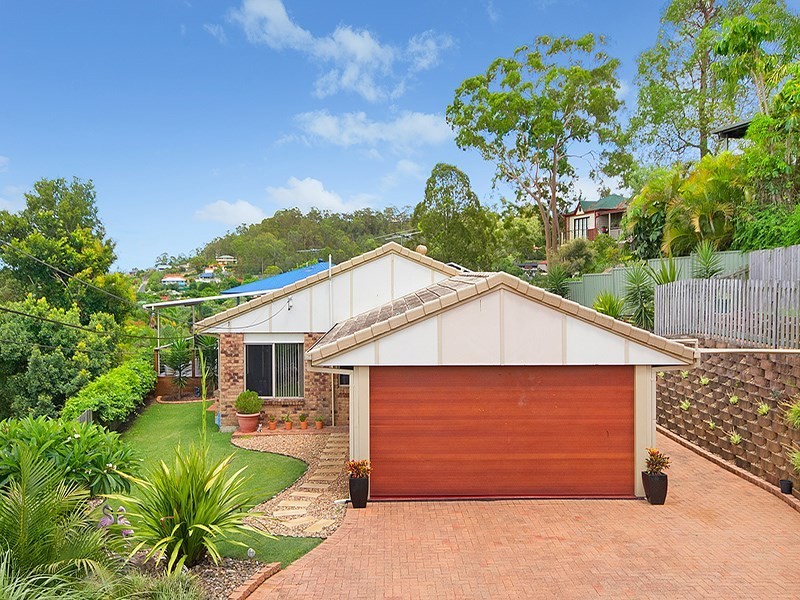 49 Cowra Street, Tanah Merah QLD 4128