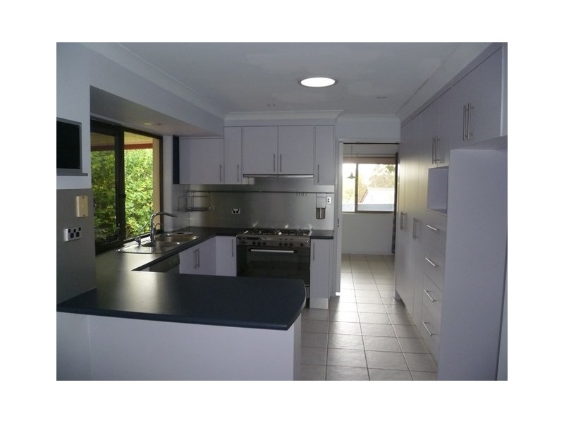 15 Jasmine Crescent, Shailer Park QLD 4128