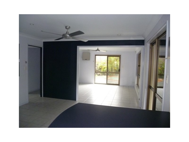 15 Jasmine Crescent, Shailer Park QLD 4128