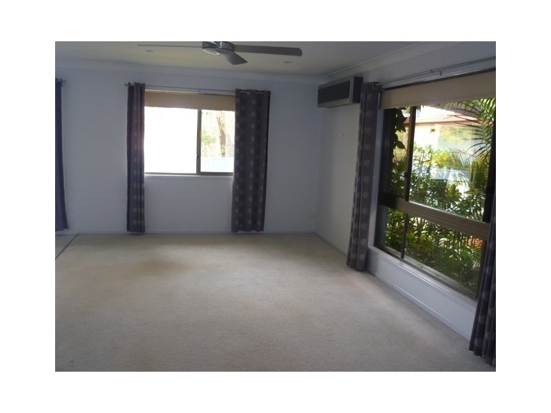 15 Jasmine Crescent, Shailer Park QLD 4128