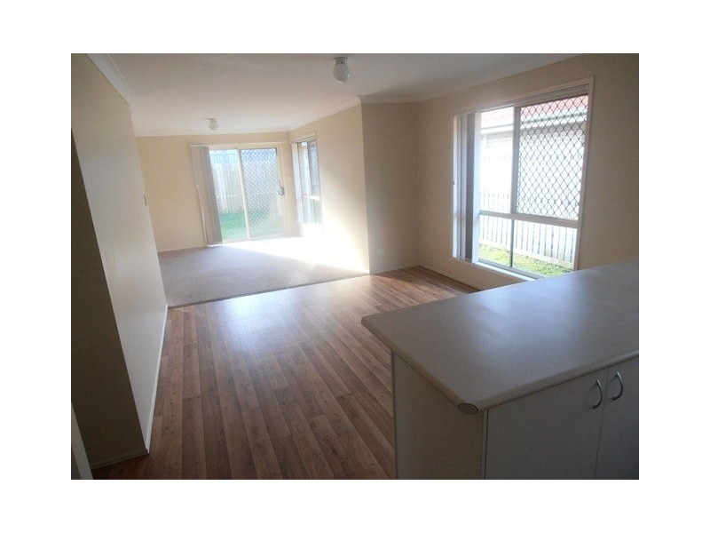 13/7 Phoenix Way, Crestmead QLD 4132