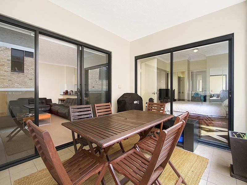 13/120 Commercial Road, Teneriffe QLD 4005