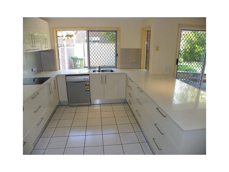 17 Everest Street, Daisy Hill QLD 4127