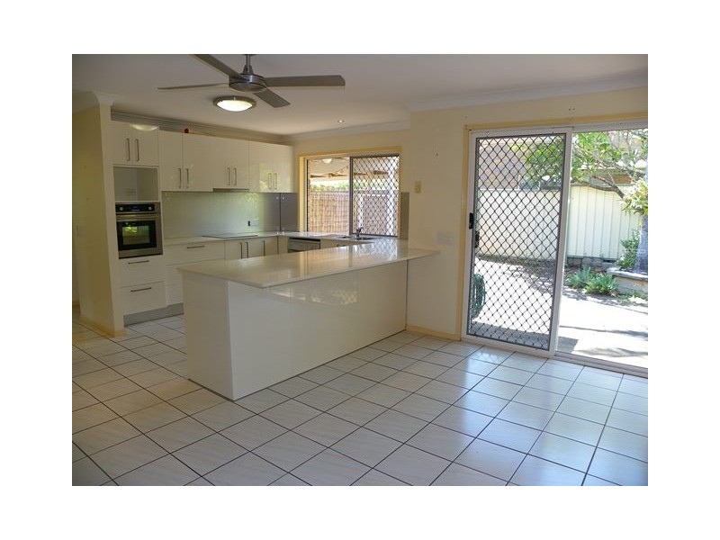 17 Everest Street, Daisy Hill QLD 4127