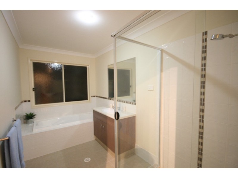 25 Monivae Circuit, Eagleby QLD 4207