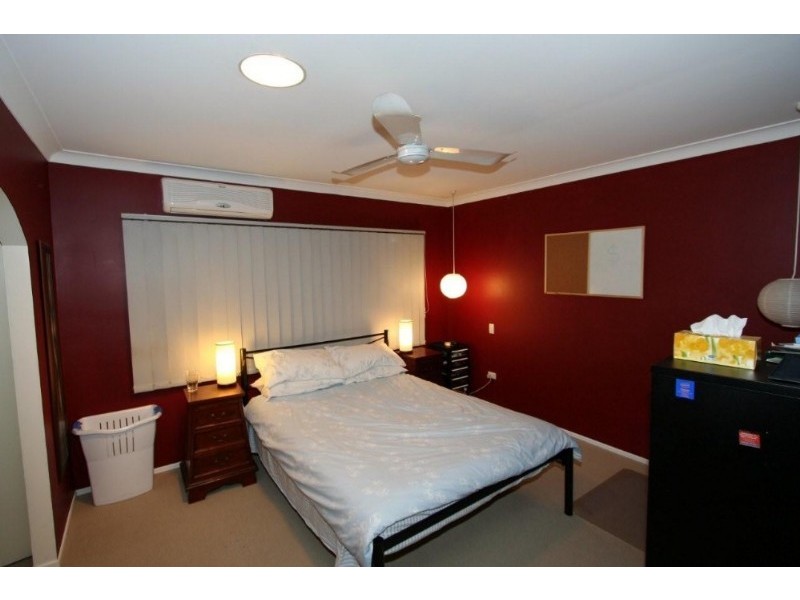 16 Juanita Grove, Springwood QLD 4127