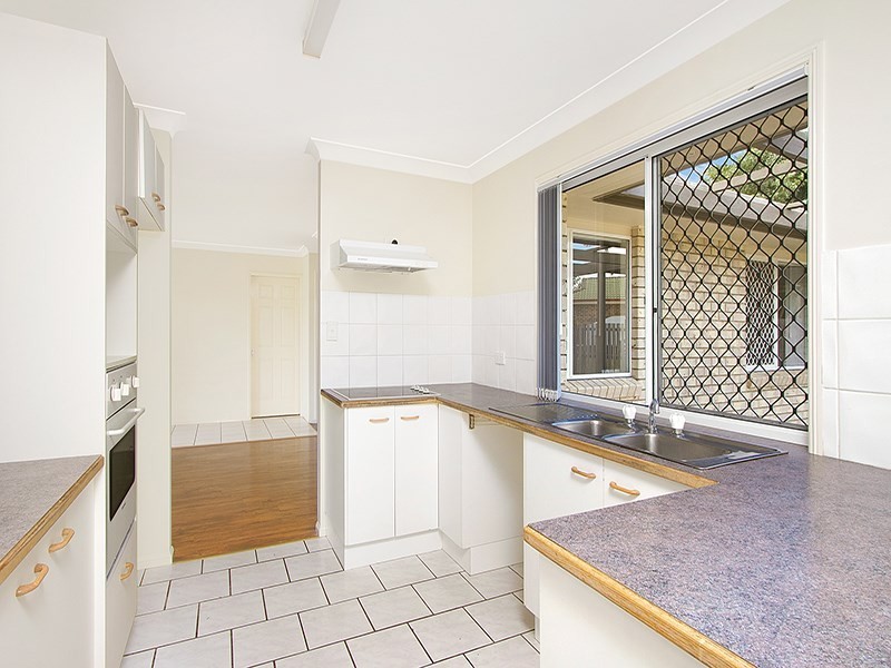 3 Southee Place, Meadowbrook QLD 4131