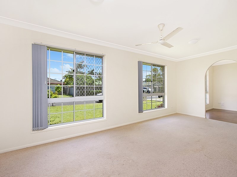 3 Southee Place, Meadowbrook QLD 4131