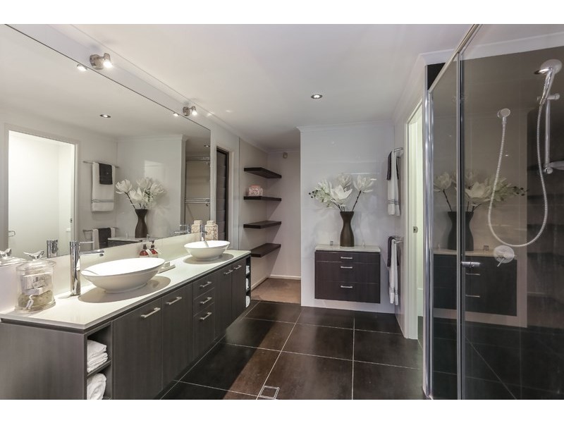 65 Barokee Drive, Tanah Merah QLD 4128