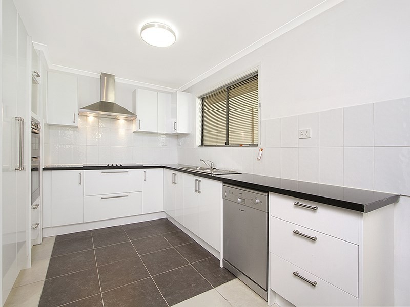 4 Hickory Court, Shailer Park QLD 4128