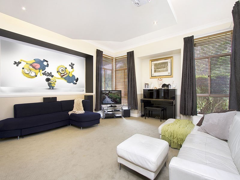 1 Mangaroon Court, Shailer Park QLD 4128